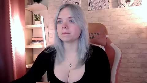 Bella online show from 3, 10, 2025