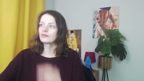 Nadine online show from 10, 11, 2025