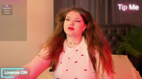 Snapshot of fanfik_ chatting on 23, 6, 2026 Elena online show from 23, 6, 2026