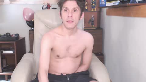 Snapshot of fanfriction chatting on 5, 3, 2026 Fan Friction online show from 5, 3, 2026