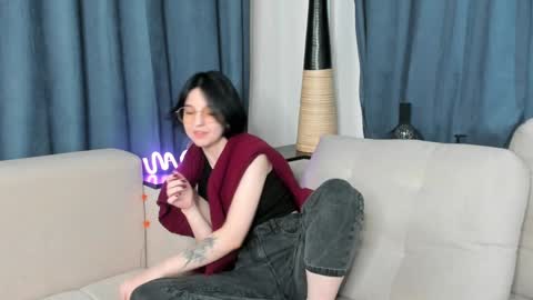 Mia online show from 12, 12, 2024