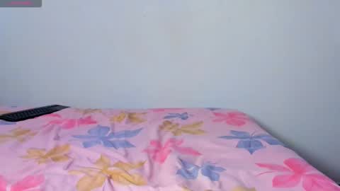 Snapshot of fantastic_asians2 chatting on 18, 11, 2025 Ale online show from 18, 11, 2025