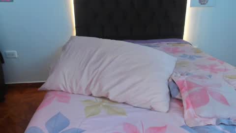 Snapshot of fantastic_asians2 chatting on 25, 3, 2026 Ale online show from 25, 3, 2026