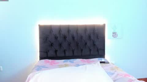 Snapshot of fantastic_asians2 chatting on 26, 3, 2026 Ale online show from 26, 3, 2026