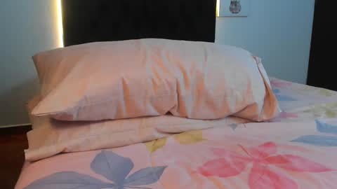 Snapshot of fantastic_asians2 chatting on 28, 3, 2026 Ale online show from 28, 3, 2026