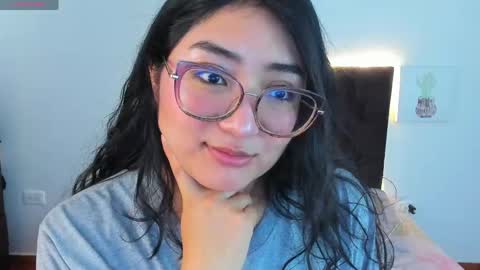 Snapshot of fantastic_asians2 chatting on 14, 4, 2026 Ale online show from 14, 4, 2026