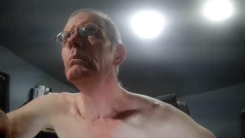 Snapshot of fantasyresort chatting on 23, 10, 2025 fantasyresort online show from 23, 10, 2025