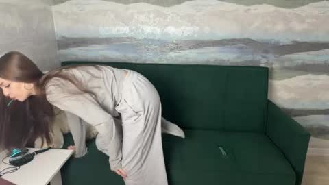 Anna Scovich online show from 16, 10, 2025