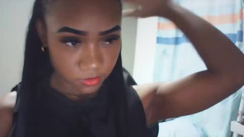 Snapshot of farianna_hot chatting on 10, 5, 2026 farianna_hot online show from 10, 5, 2026