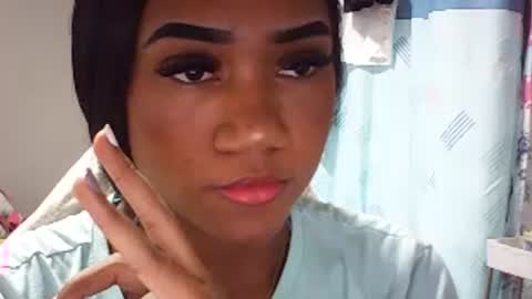 Snapshot of farianna_hot chatting on 17, 5, 2026 farianna_hot online show from 17, 5, 2026
