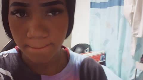 Snapshot of farianna_hot chatting on 24, 5, 2026 farianna_hot online show from 24, 5, 2026