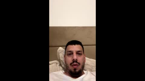 Snapshot of faried92 chatting on 4, 10, 2025 faried92 online show from 4, 10, 2025