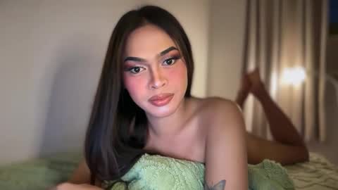 farrahmoanx online show from 10, 5, 2026
