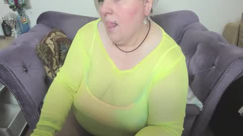 fashiona online show from 15, 2, 2026