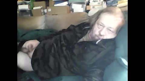 Snapshot of fasteddysex chatting on 28, 10, 2025 HoneyCumJuice4U online show from 28, 10, 2025