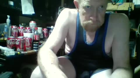 Snapshot of fasteddyuc chatting on 3, 1, 2025 fasteddyuc online show from 3, 1, 2025