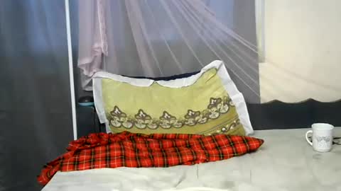 Snapshot of fate_favour chatting on 25, 6, 2026 fate favour online show from 25, 6, 2026