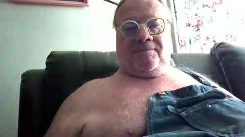 Fred. online show from 5, 4, 2026