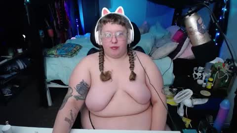 FatVeronica online show from 19, 2, 2025