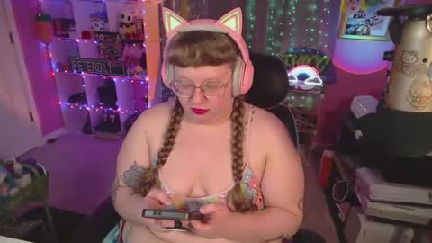 Snapshot of fatveronica chatting on 2, 2, 2026 FatVeronica online show from 2, 2, 2026