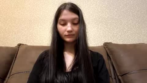 Aurora 18yo online show from 19, 3, 2026