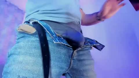 Snapshot of favid95 chatting on 19, 11, 2025 favid95 online show from 19, 11, 2025