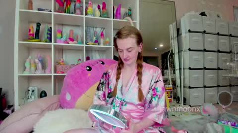 fawnmoonx online show from 20, 12, 2024