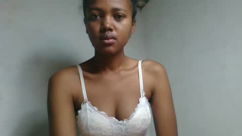 fayence09 online show from 2, 10, 2025