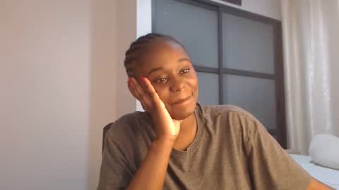 Snapshot of fayzah24 chatting on 1, 2, 2025 PRETTY online show from 1, 2, 2025