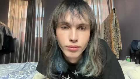 Mark online show from 8, 5, 2026