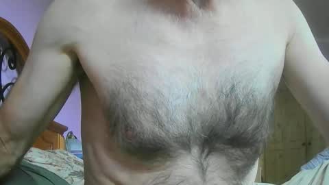 Snapshot of feardubh chatting on 21, 10, 2025 feardubh online show from 21, 10, 2025