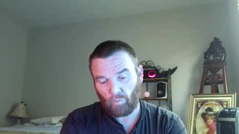 Snapshot of feelgoodnu chatting on 27, 11, 2025 PullouProblems online show from 27, 11, 2025