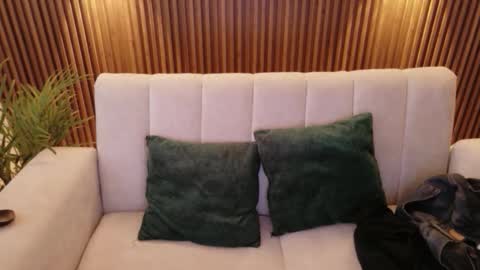 Feelena online show from 21, 11, 2025