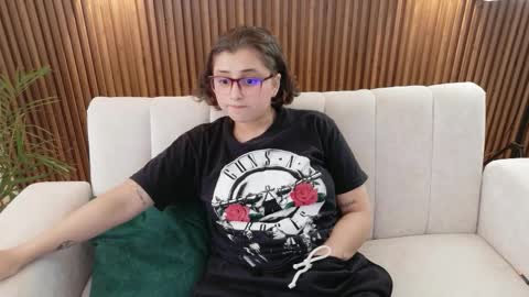 Feelena online show from 22, 12, 2025