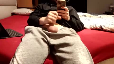 Snapshot of feetlovd chatting on 5, 11, 2025 GRM online show from 5, 11, 2025