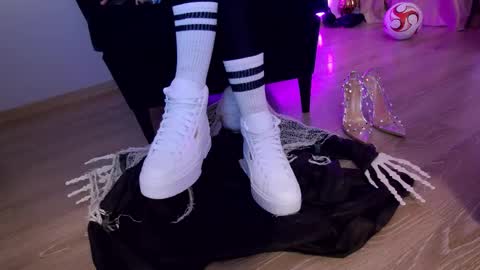 FeetVibe online show from 20, 10, 2025