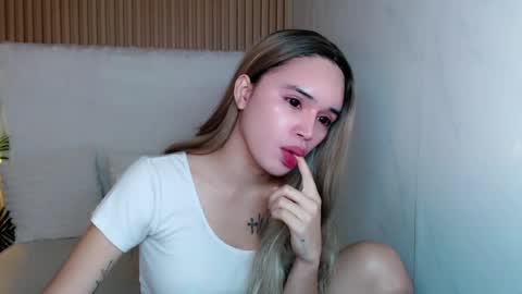 Snapshot of feisty_woman chatting on 26, 6, 2026 Prianka online show from 26, 6, 2026