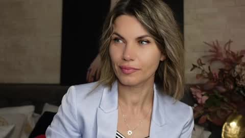 FeliciaKrige online show from 4, 5, 2026
