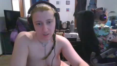 Felicity Diamond online show from 4, 1, 2025