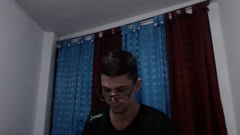 jhonatan felipe online show from 4, 2, 2025