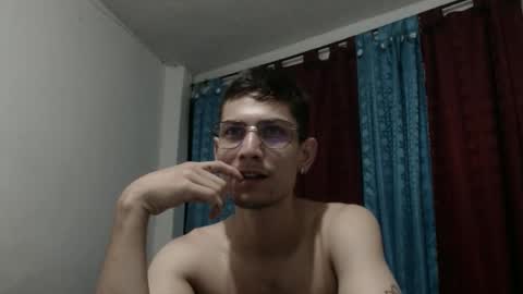 jhonatan felipe online show from 10, 3, 2025