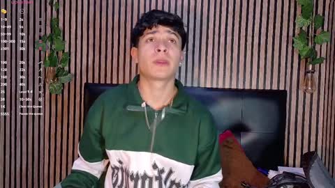 felipe_boy_18 online show from 17, 9, 2025