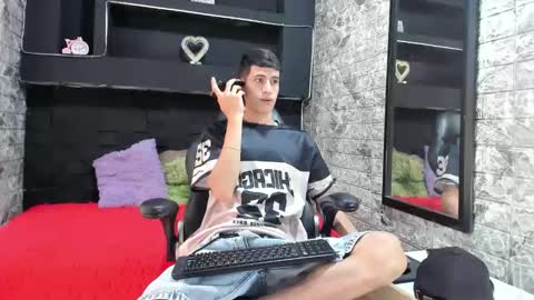 felipe fiire online show from 4, 5, 2026