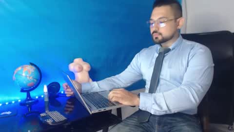 FELIPE QUIROZ online show from 11, 9, 2025
