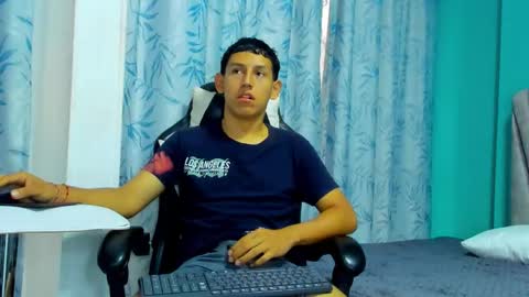 felipehot_gonzales online show from 28, 9, 2025
