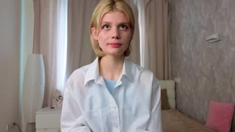 Snapshot of felisaparody chatting on 15, 9, 2025 u can Call me Kira online show from 15, 9, 2025