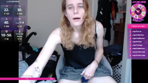 Snapshot of feliskatusgirl chatting on 27, 12, 2024 Terra online show from 27, 12, 2024