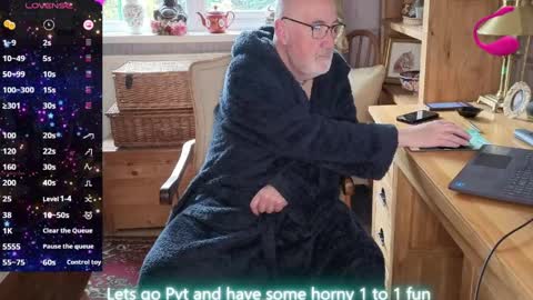 Snapshot of fellainsp8 chatting on 4, 4, 2026 Adam online show from 4, 4, 2026