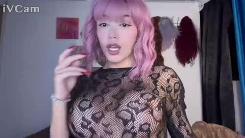 fem_boy6 online show from 8, 5, 2026