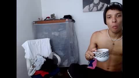 Snapshot of femboy_tran chatting on 12, 1, 2026 femboy_tran online show from 12, 1, 2026